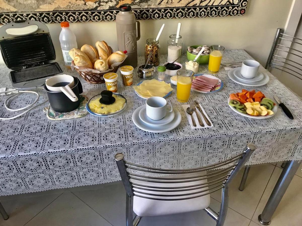 Homestay 2 - Avenida Carlos Gomes Порту-Алегрі Екстер'єр фото